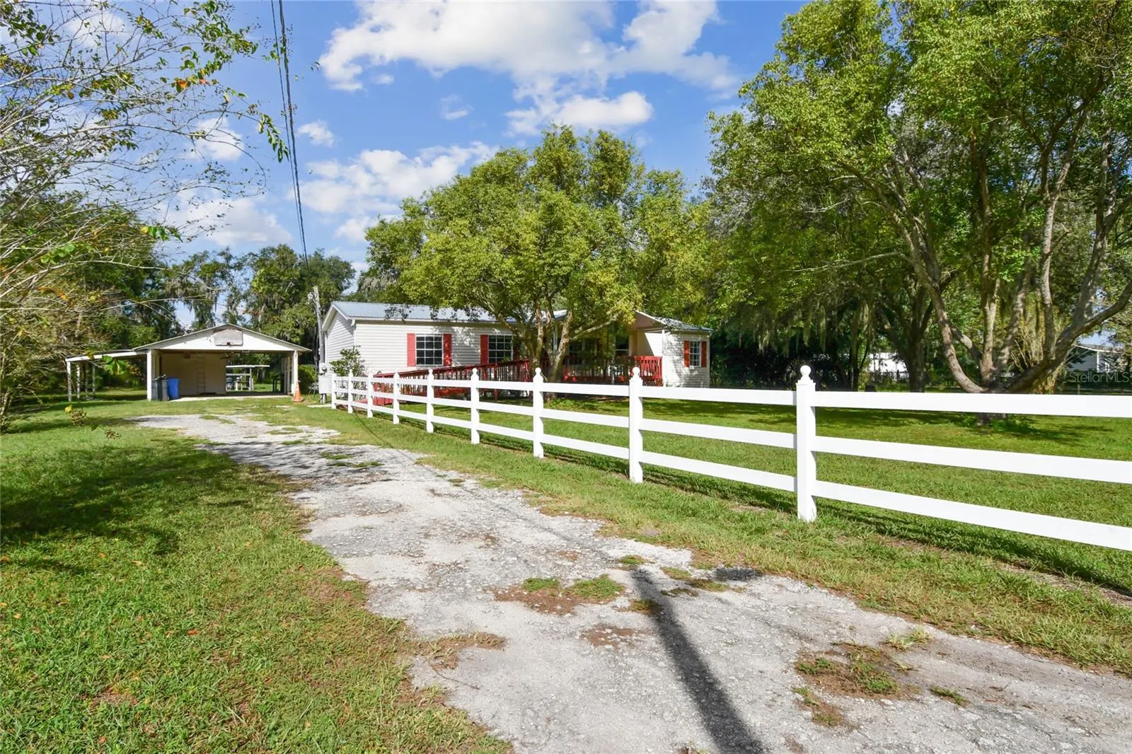 18818 HOLLY PINE TRL