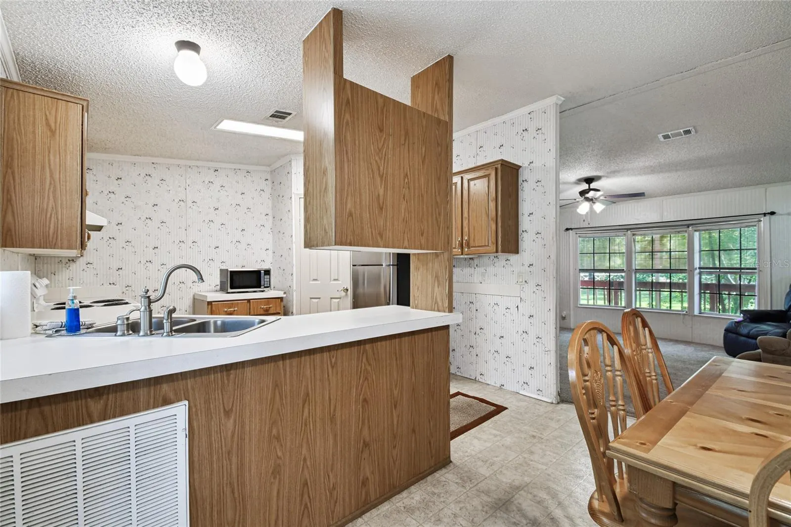 18818 HOLLY PINE TRL
