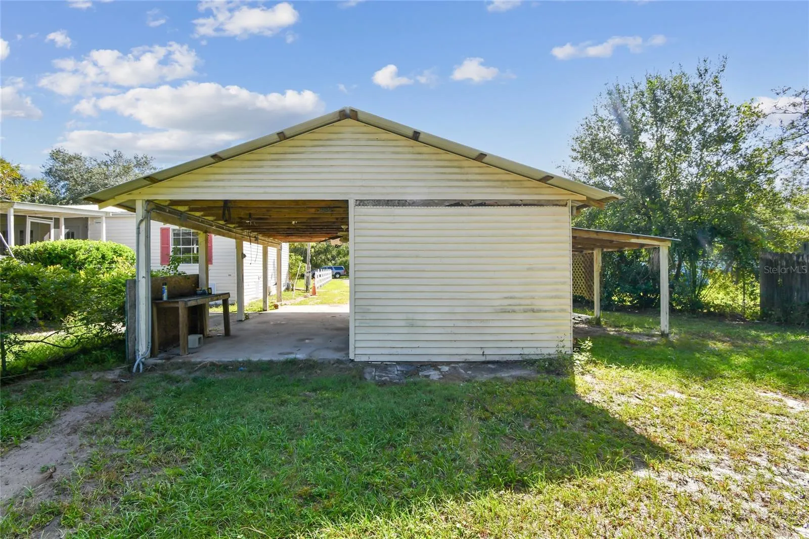 18818 HOLLY PINE TRL