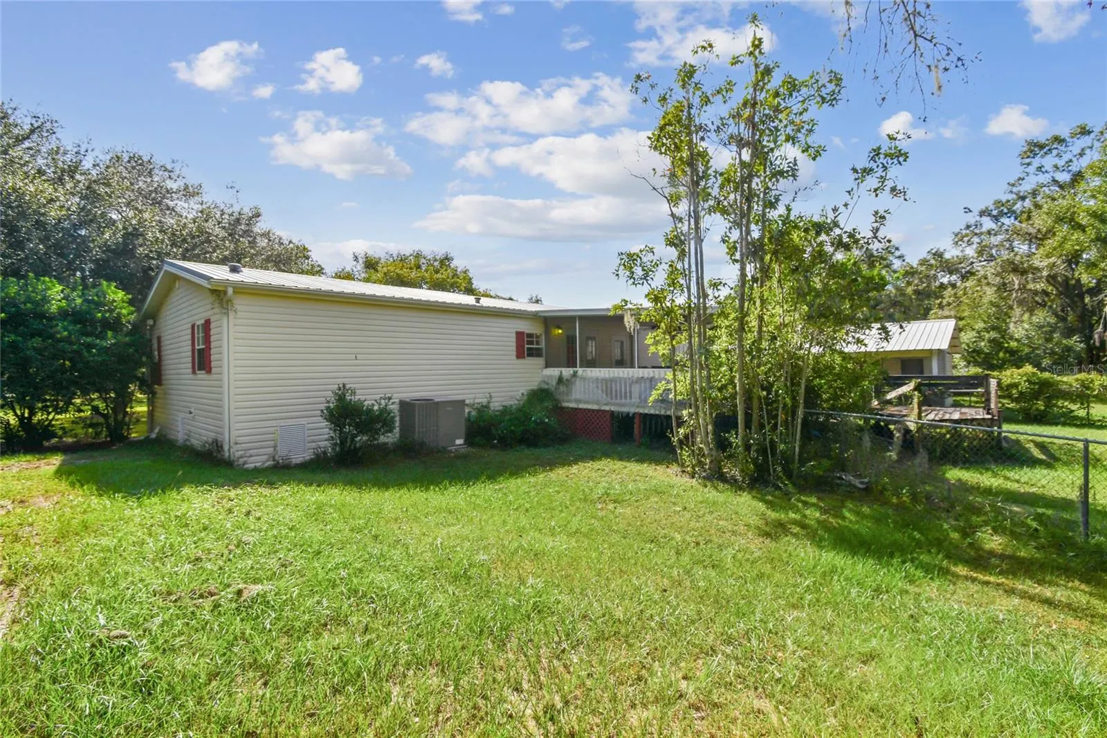 18818 HOLLY PINE TRL