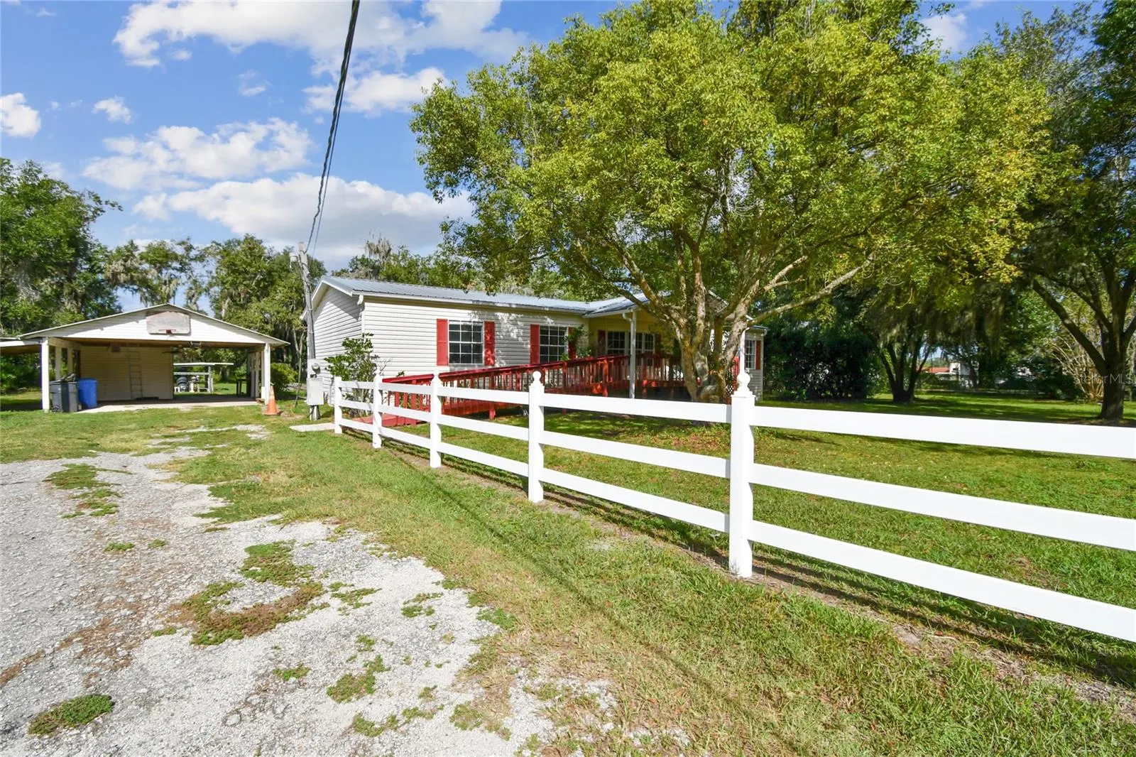 18818 HOLLY PINE TRL