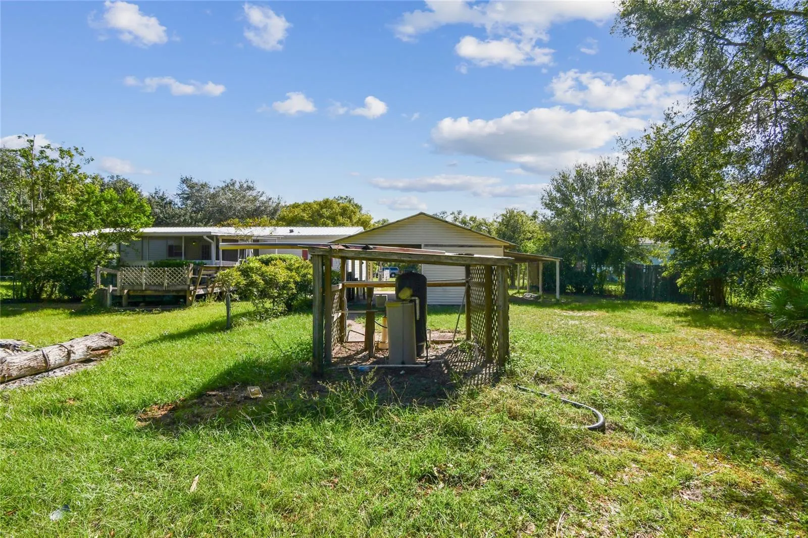 18818 HOLLY PINE TRL