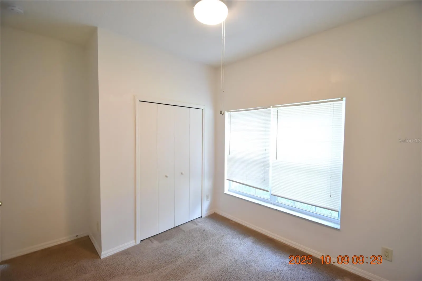 1412 MAIN ST