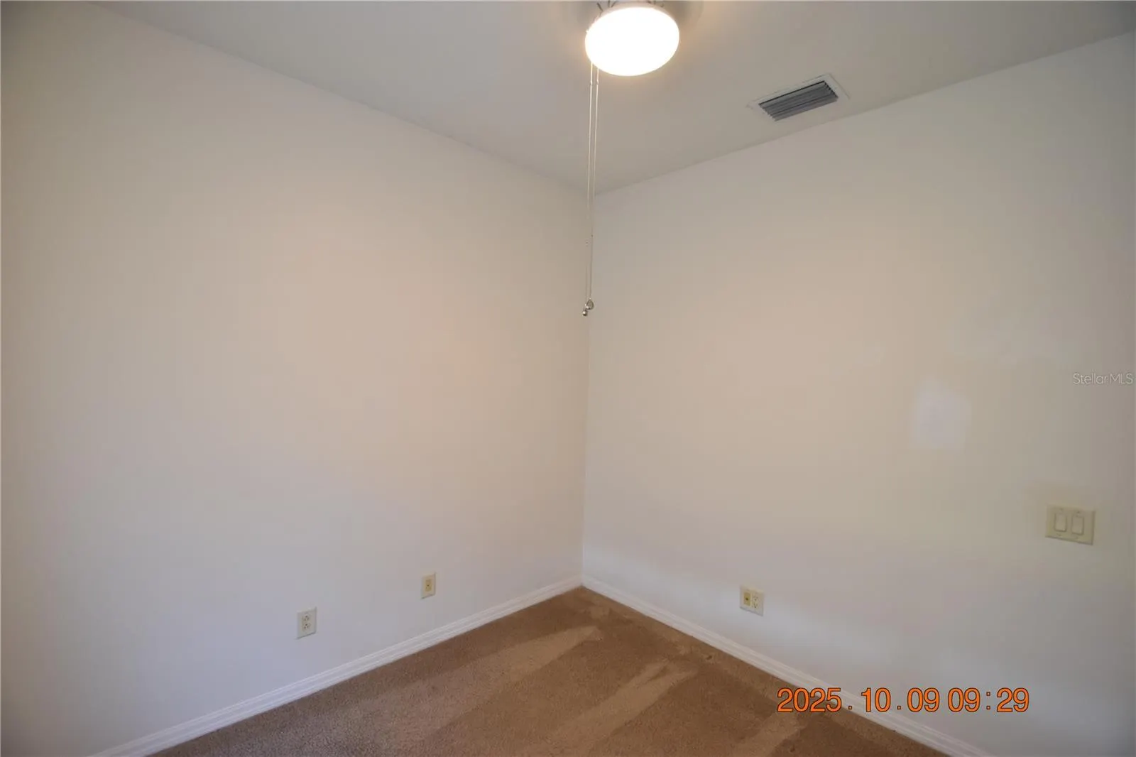 1412 MAIN ST