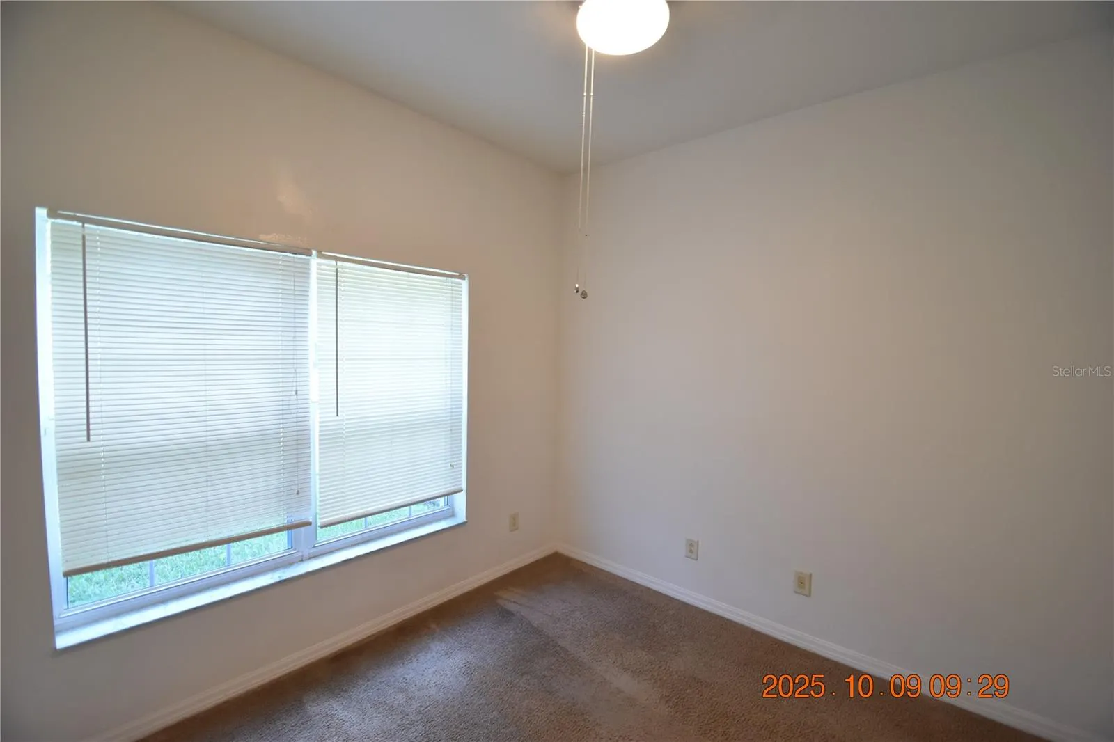 1412 MAIN ST