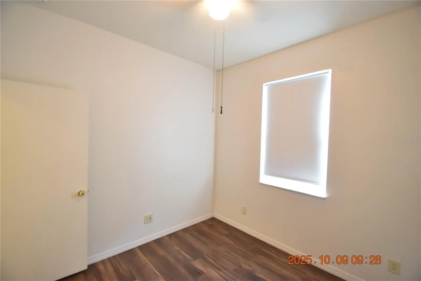 1412 MAIN ST