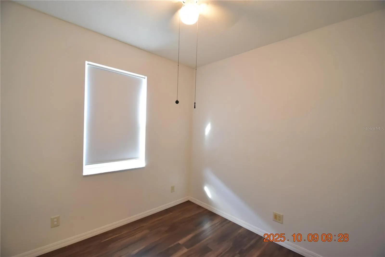 1412 MAIN ST