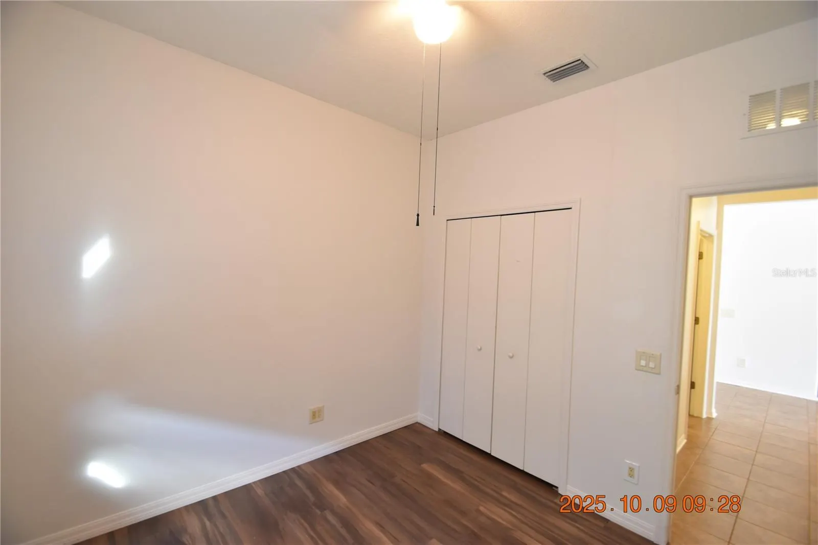 1412 MAIN ST