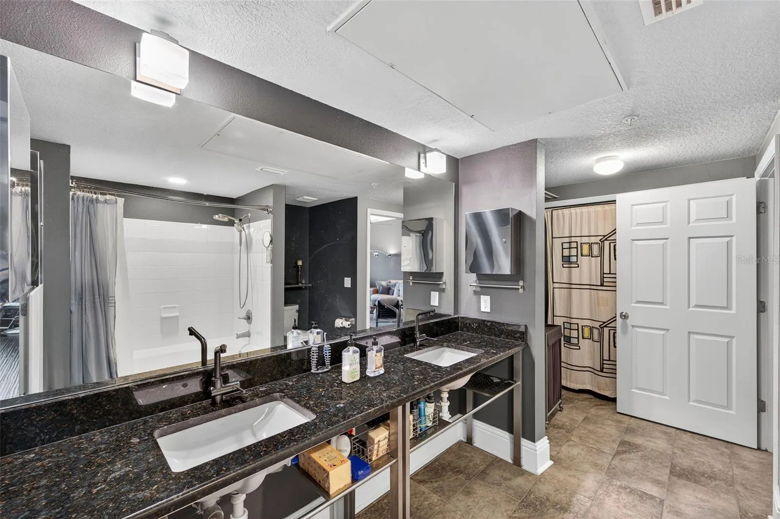 2010 E PALM AVE #14305, #14305