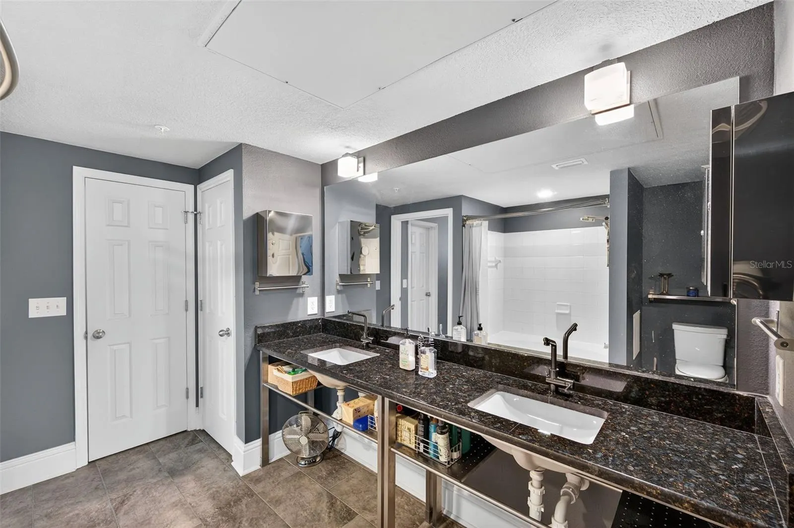2010 E PALM AVE #14305, #14305