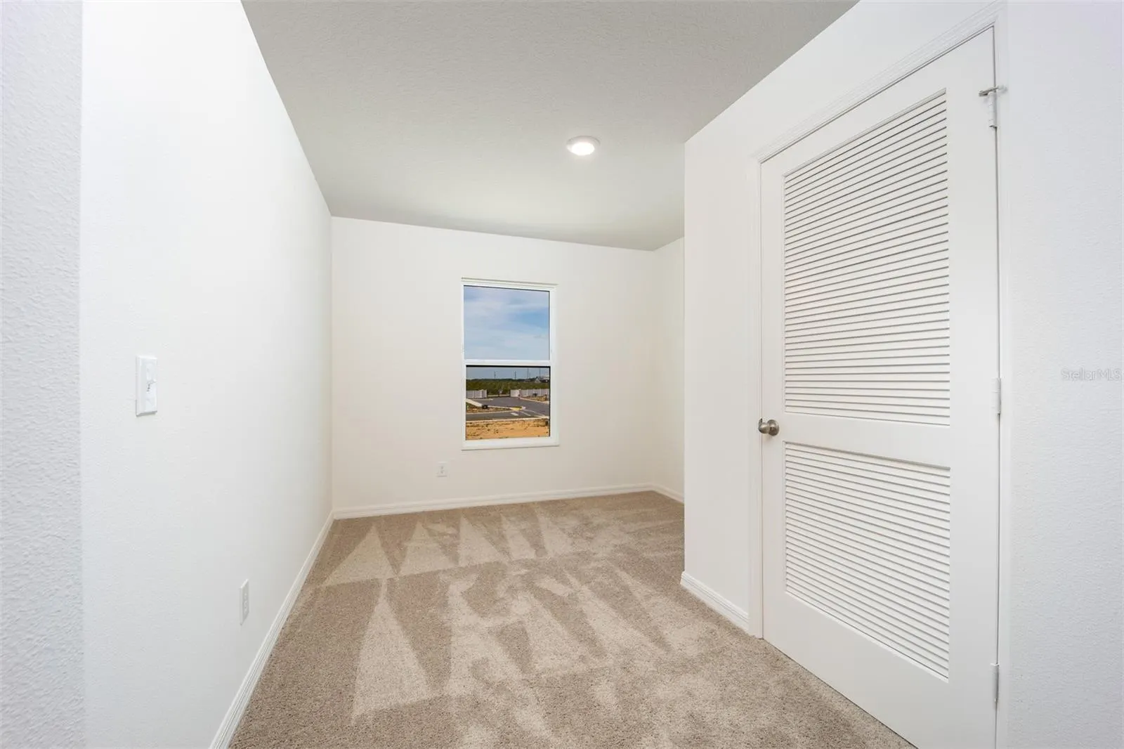 400 SOL VISTA DR