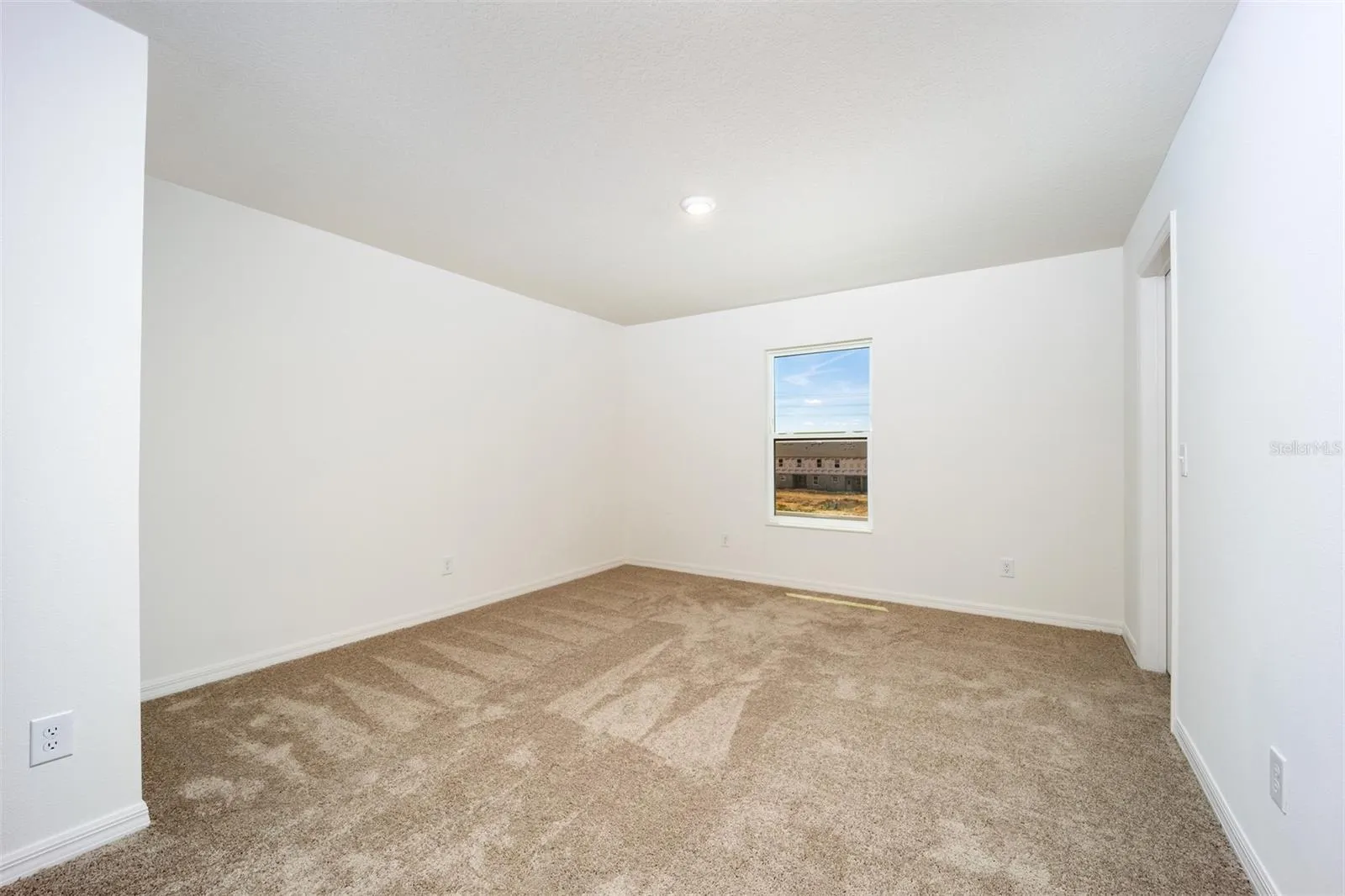 400 SOL VISTA DR