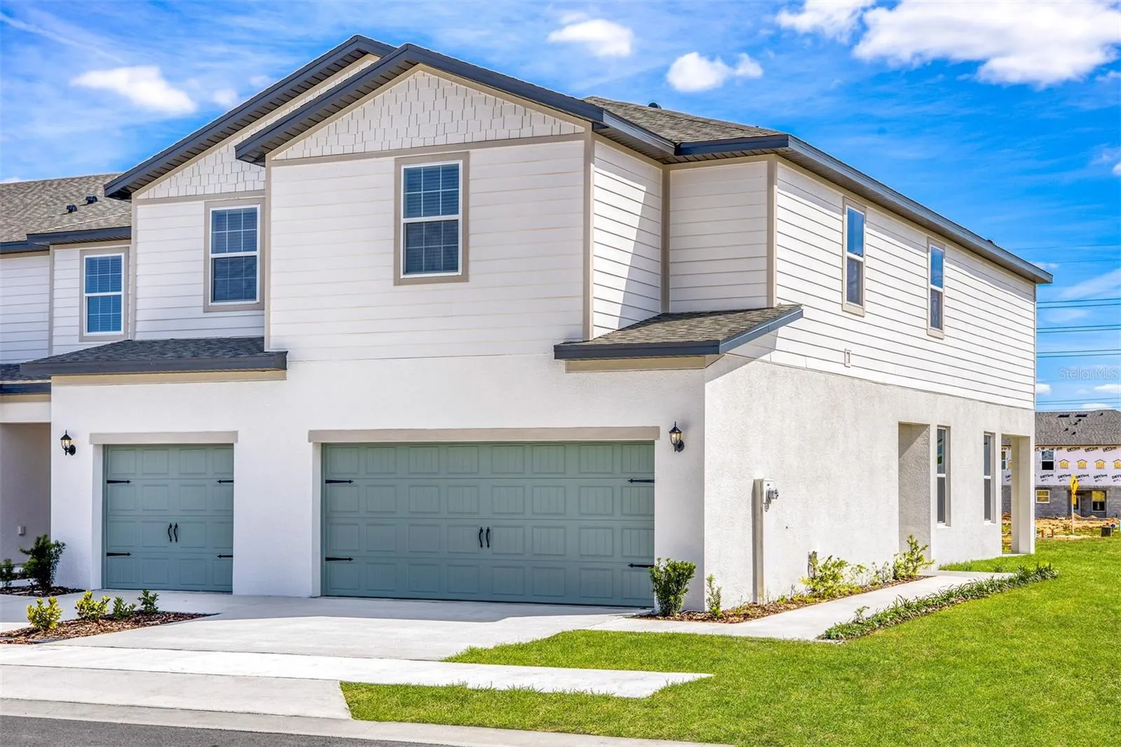 400 SOL VISTA DR