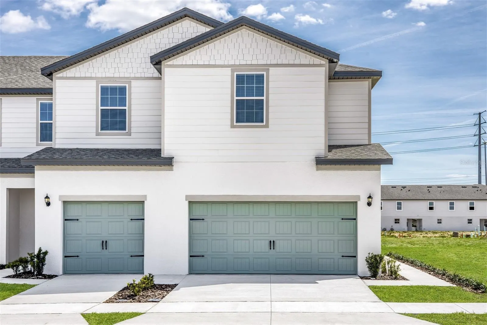 400 SOL VISTA DR