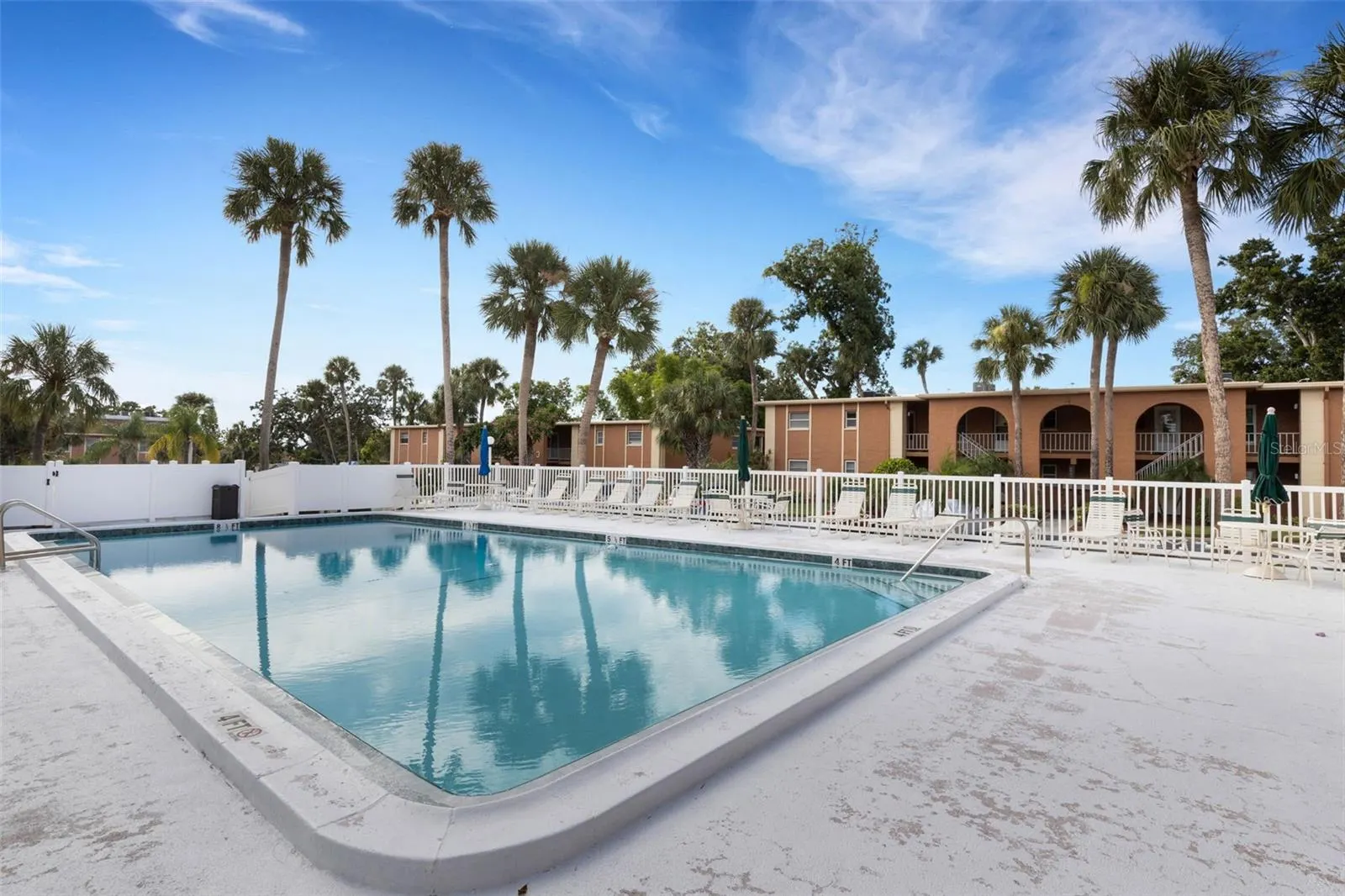 12760 INDIAN ROCKS RD #1087, #1087