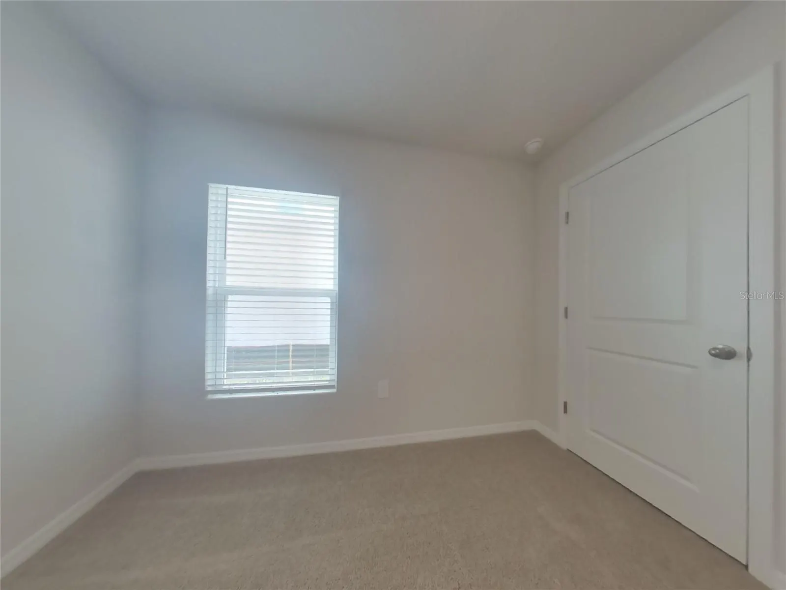 10726 HIDDEN BANKS GLN