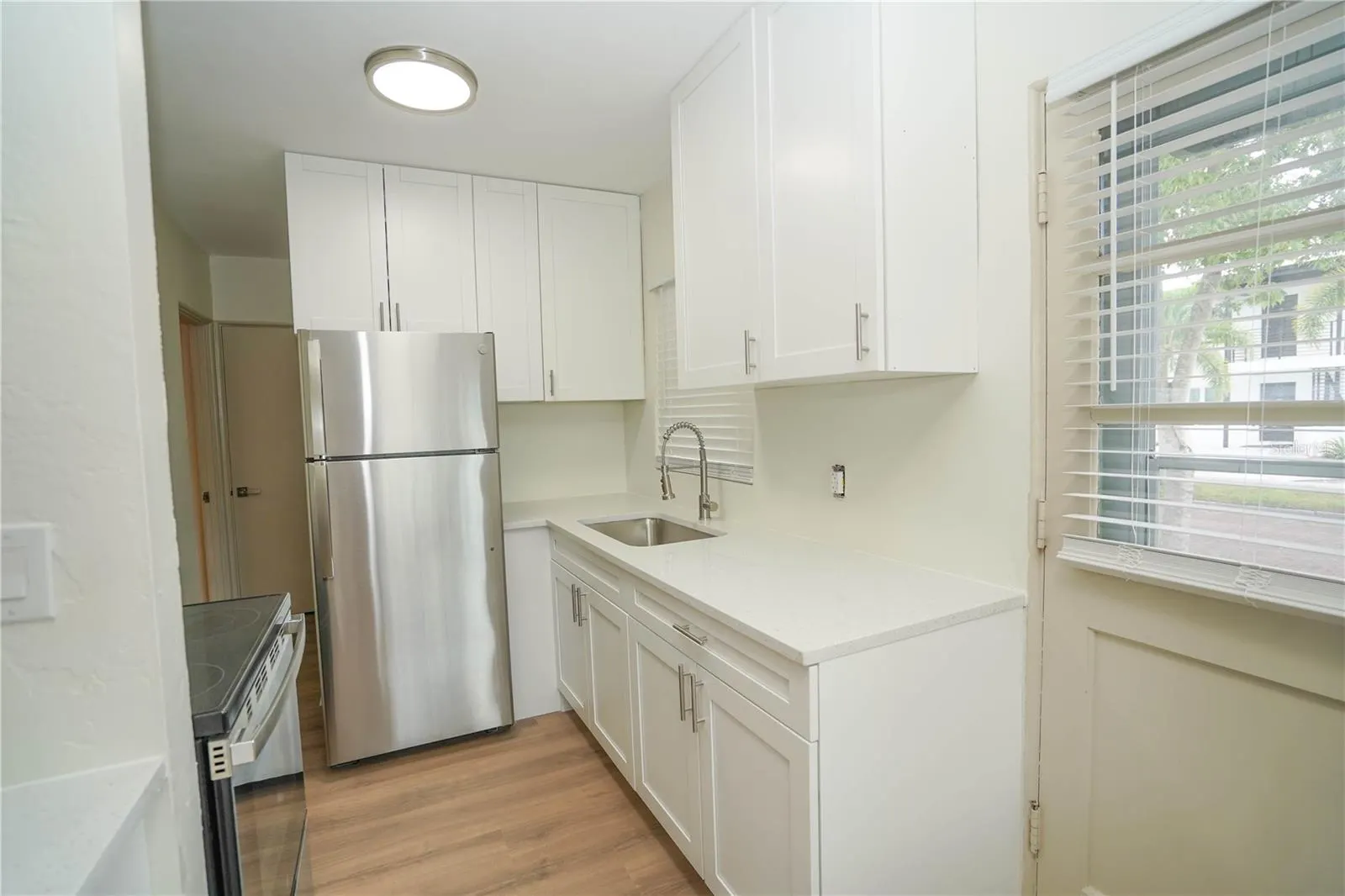 2001 DR MARTIN LUTHER KING JR ST N #1, #1