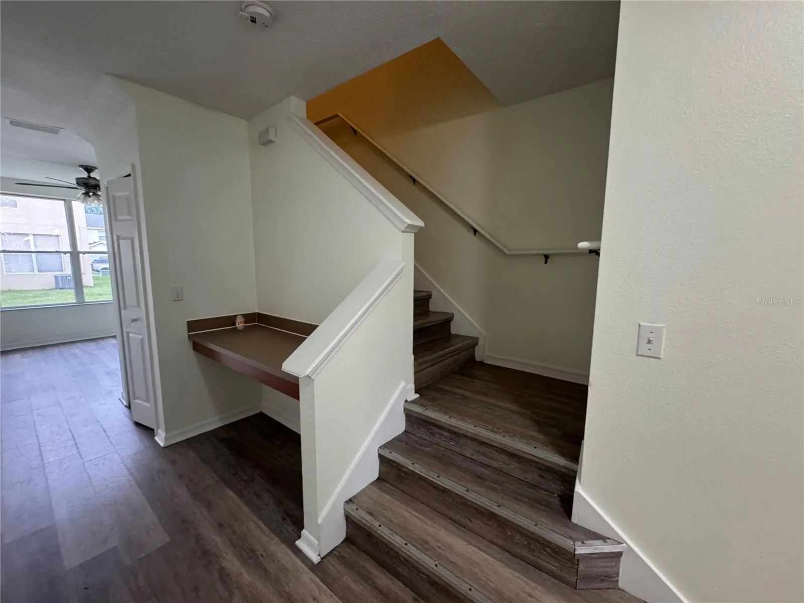 9775 CARLSDALE DR