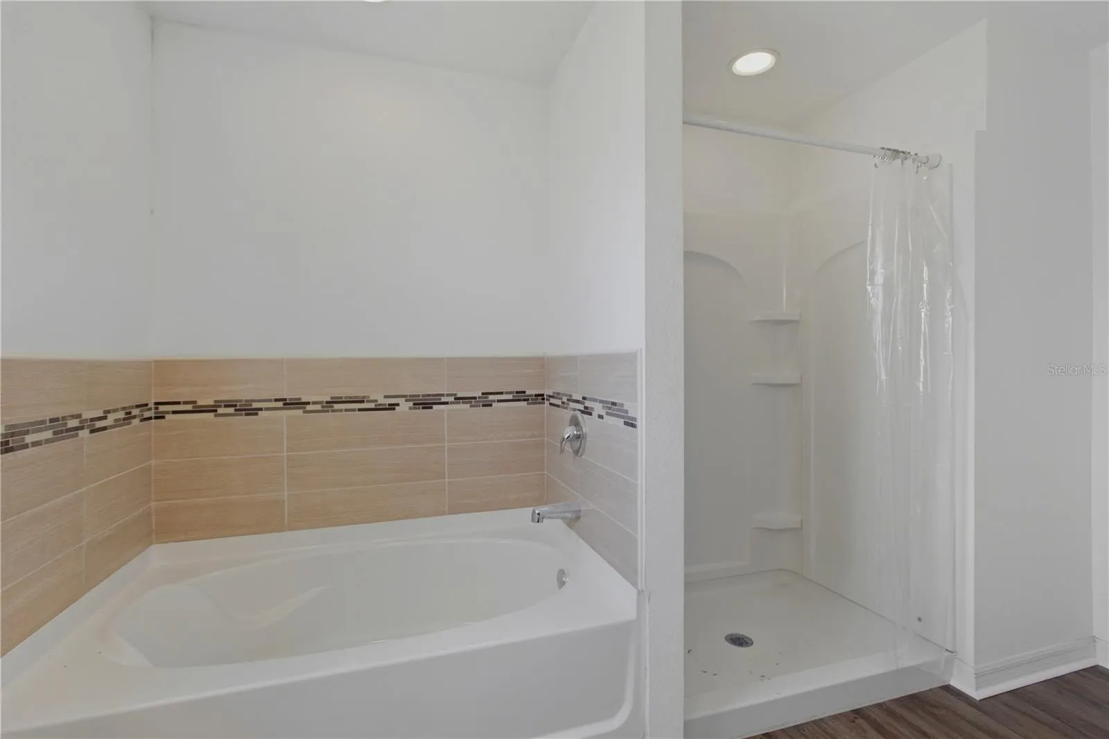 7406 WATSON LN