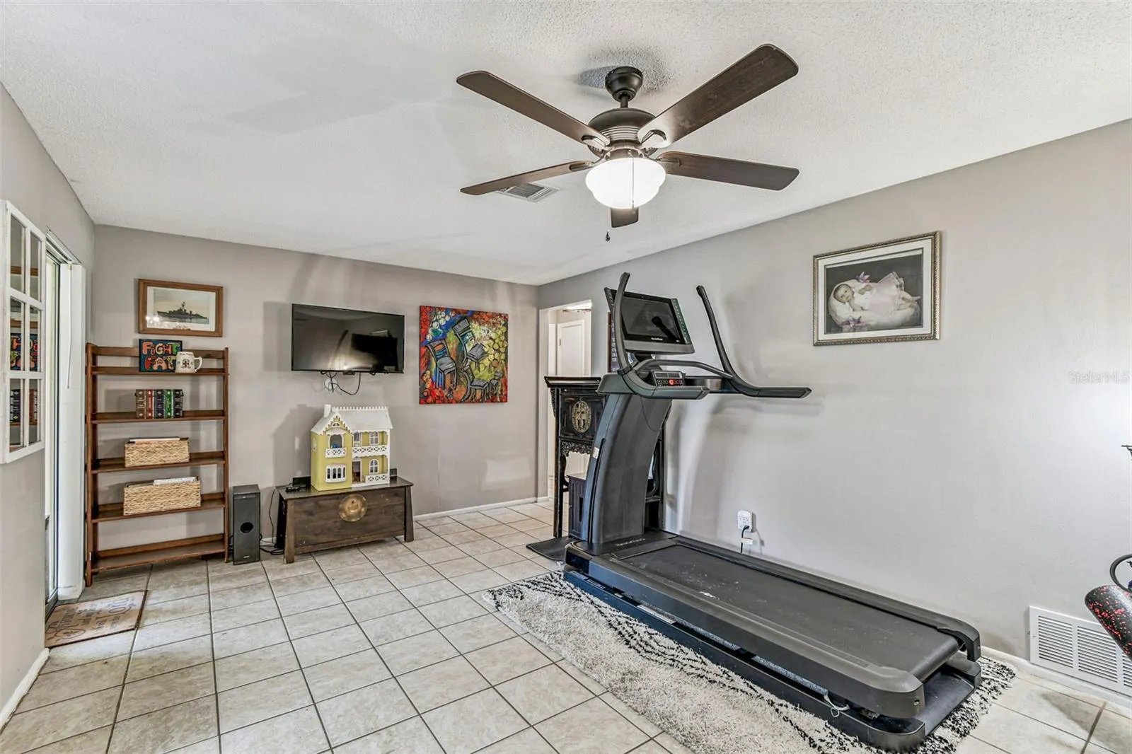 1878 PRINCETON DR