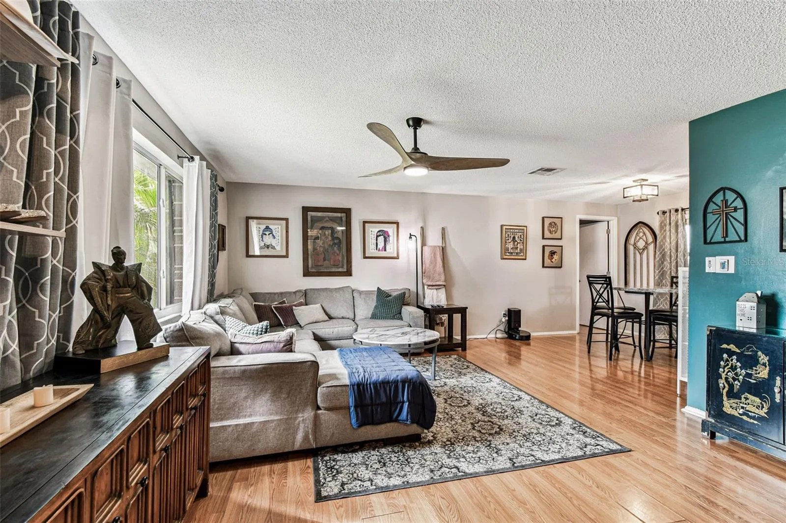 1878 PRINCETON DR