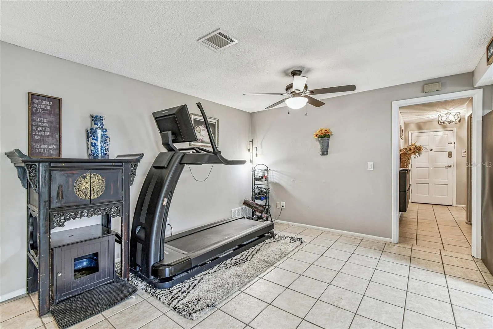 1878 PRINCETON DR