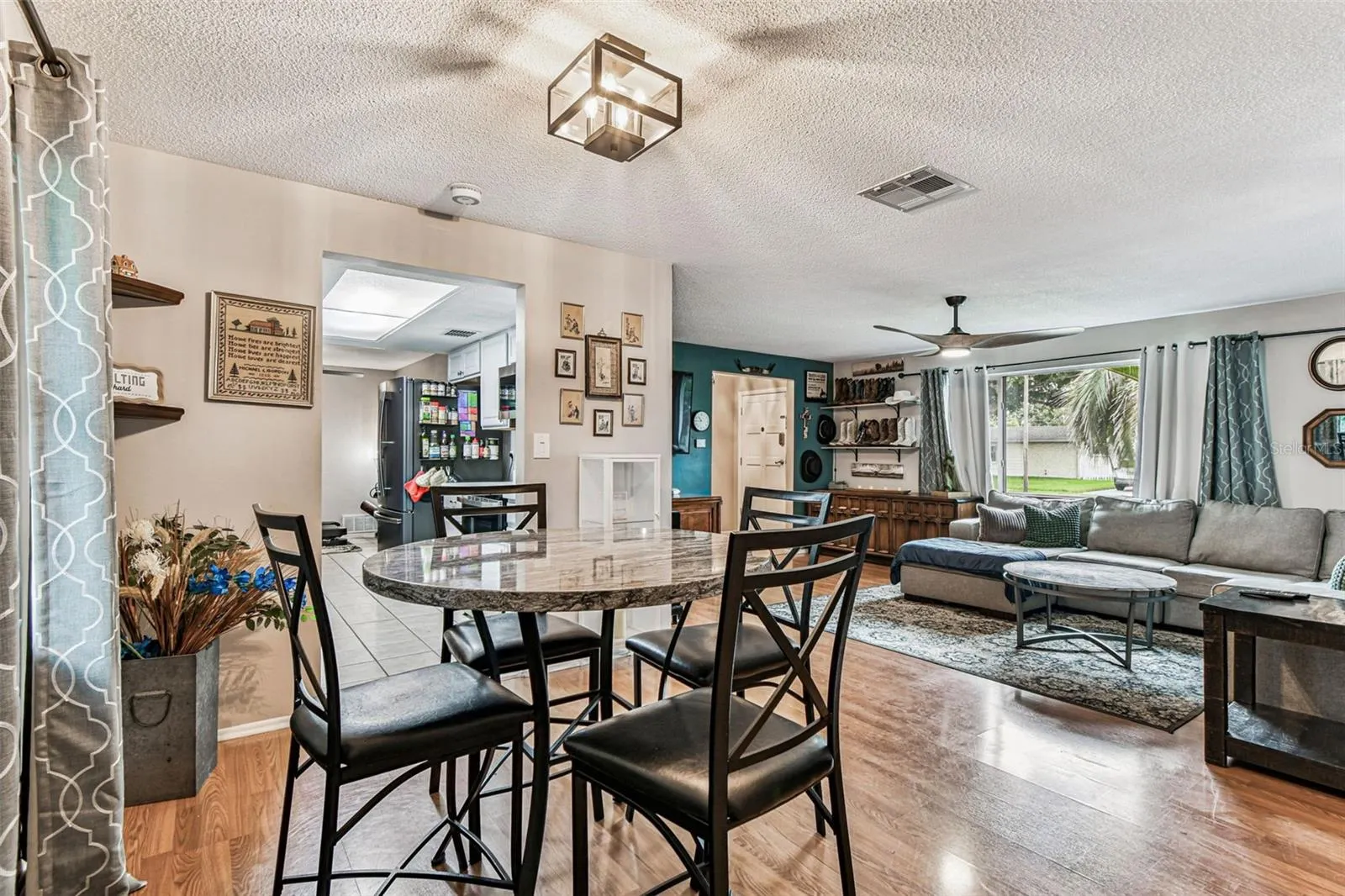 1878 PRINCETON DR