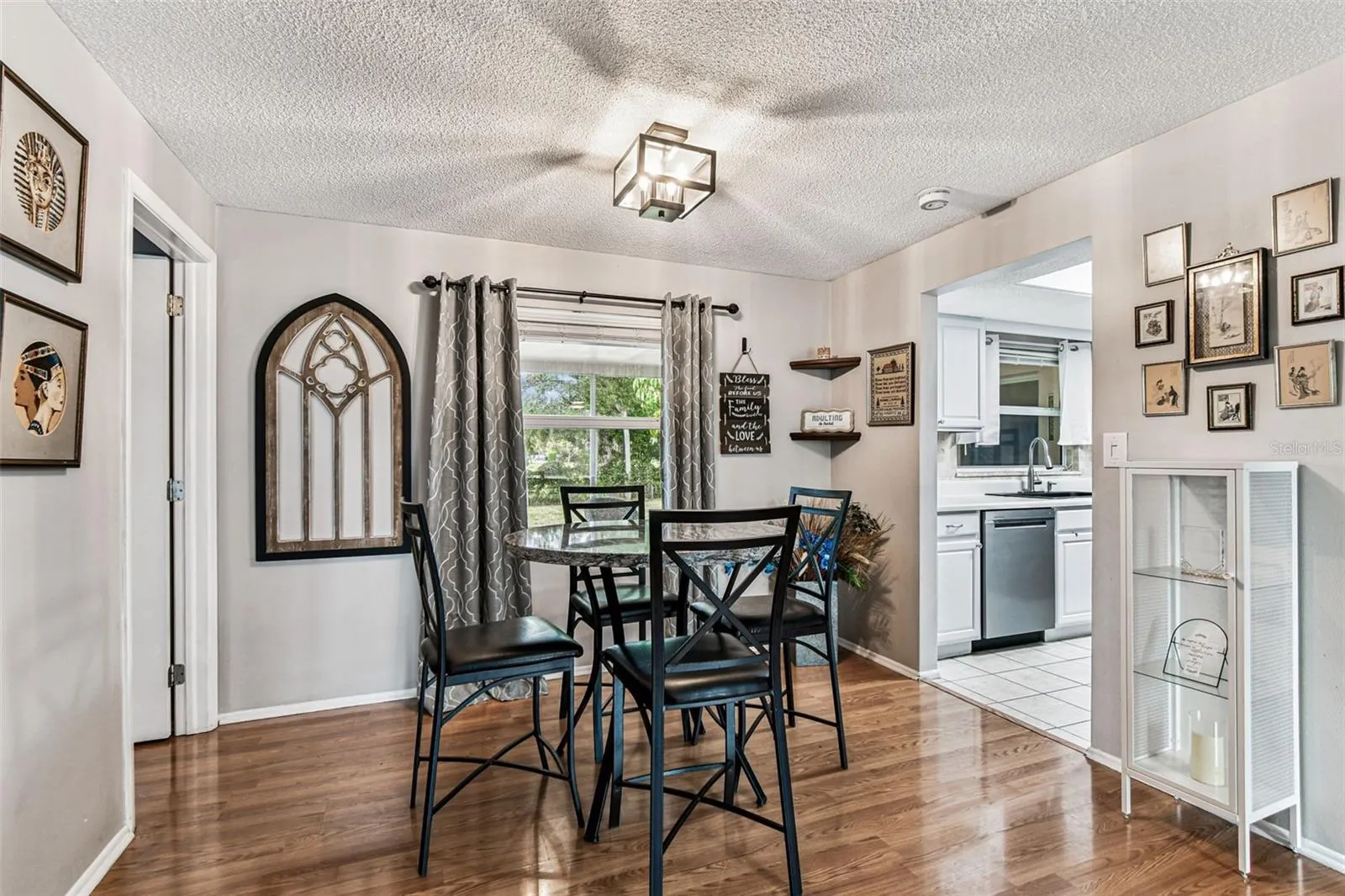 1878 PRINCETON DR