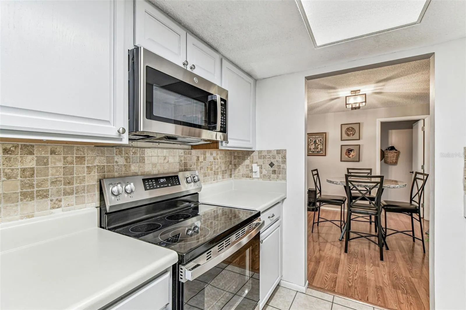 1878 PRINCETON DR