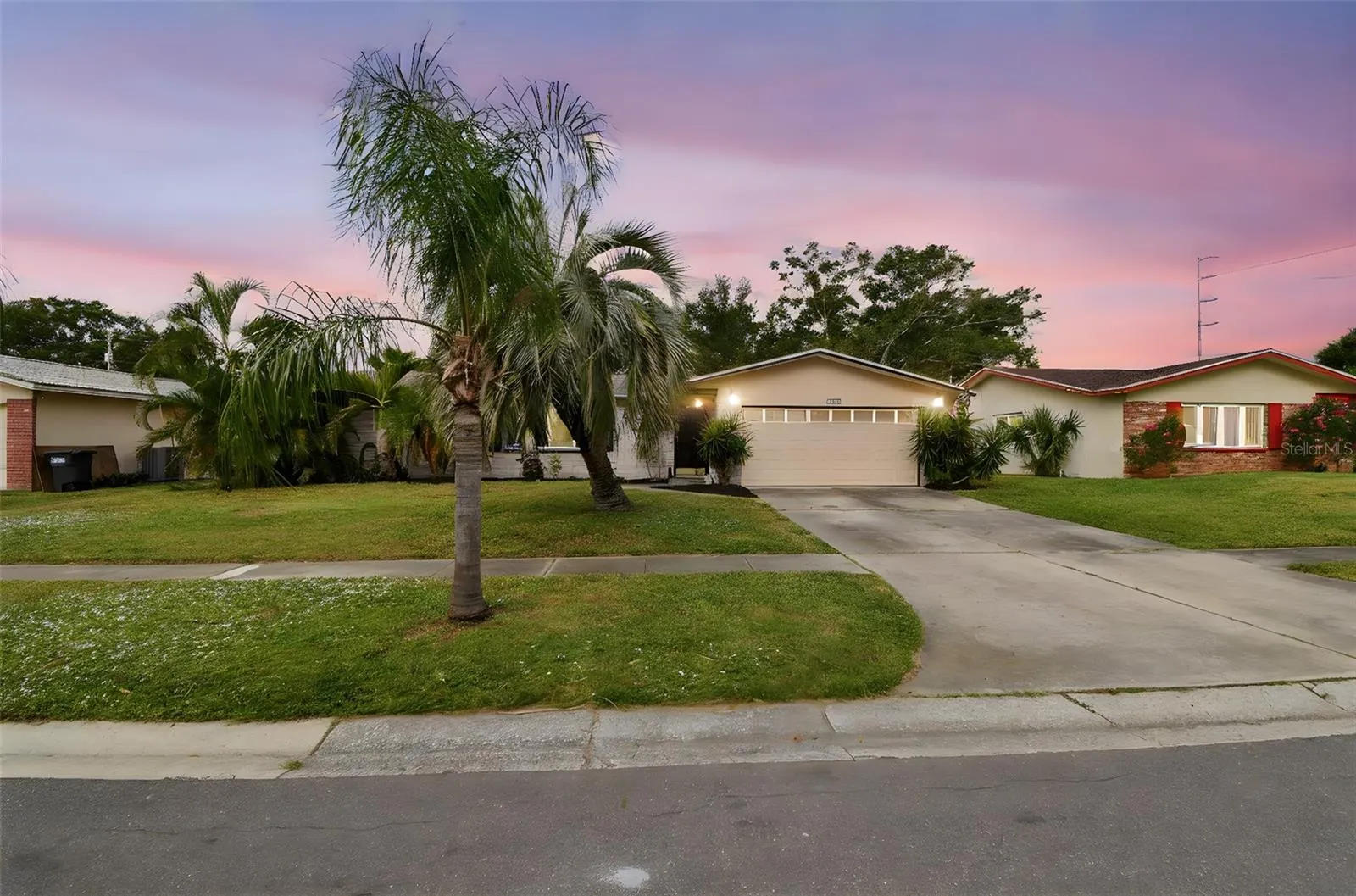 1878 PRINCETON DR