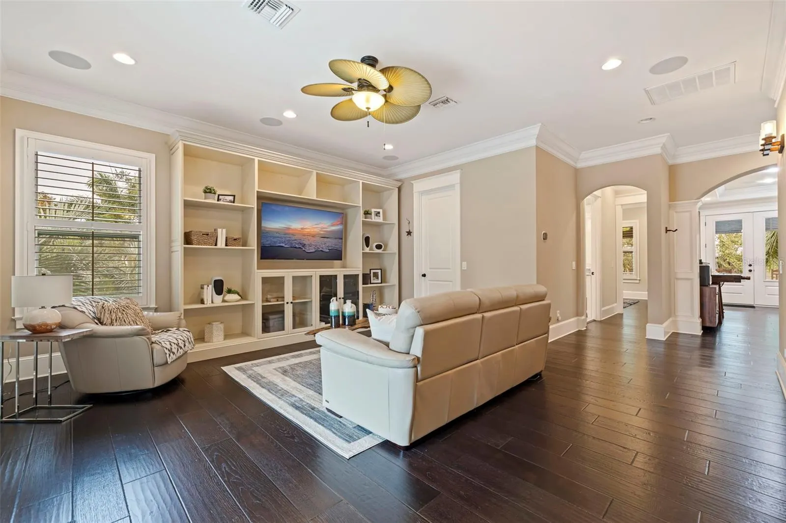 310 8TH AVE N