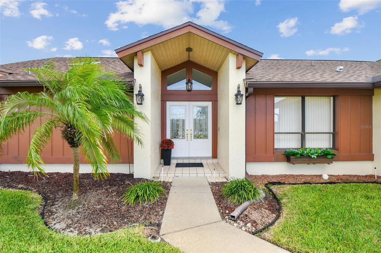 1378 ROLLING RIDGE RD