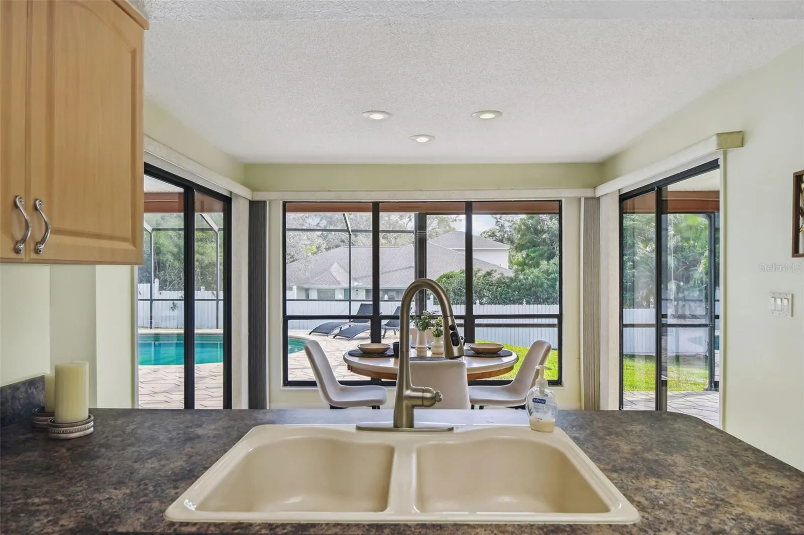 1378 ROLLING RIDGE RD