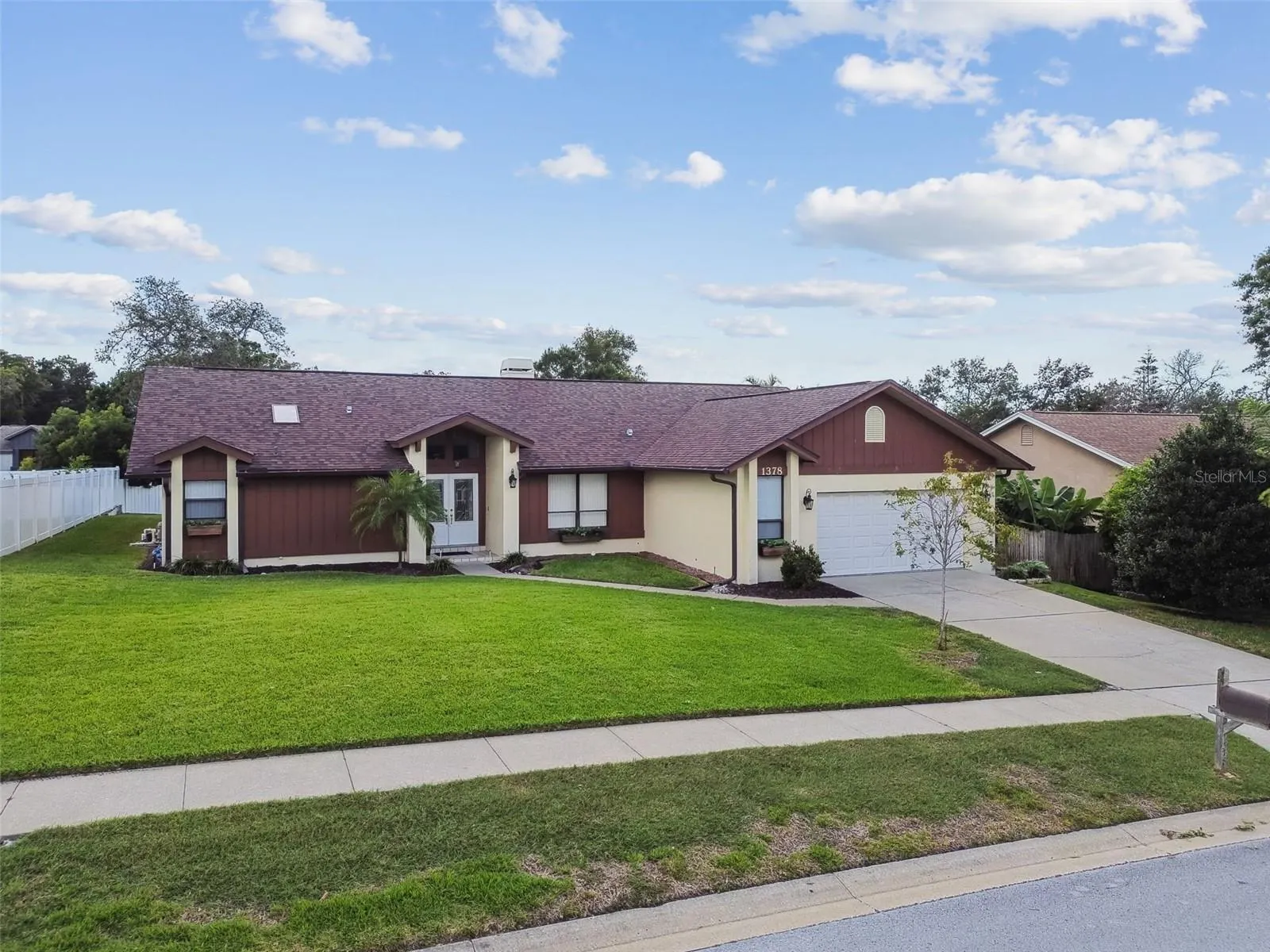 1378 ROLLING RIDGE RD