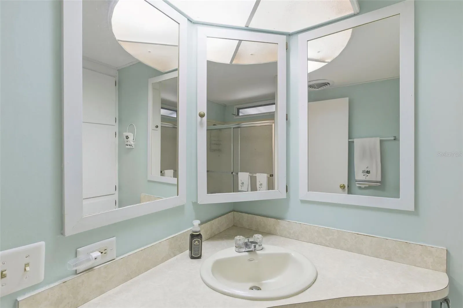 521 SAN CLEMENTE CIR