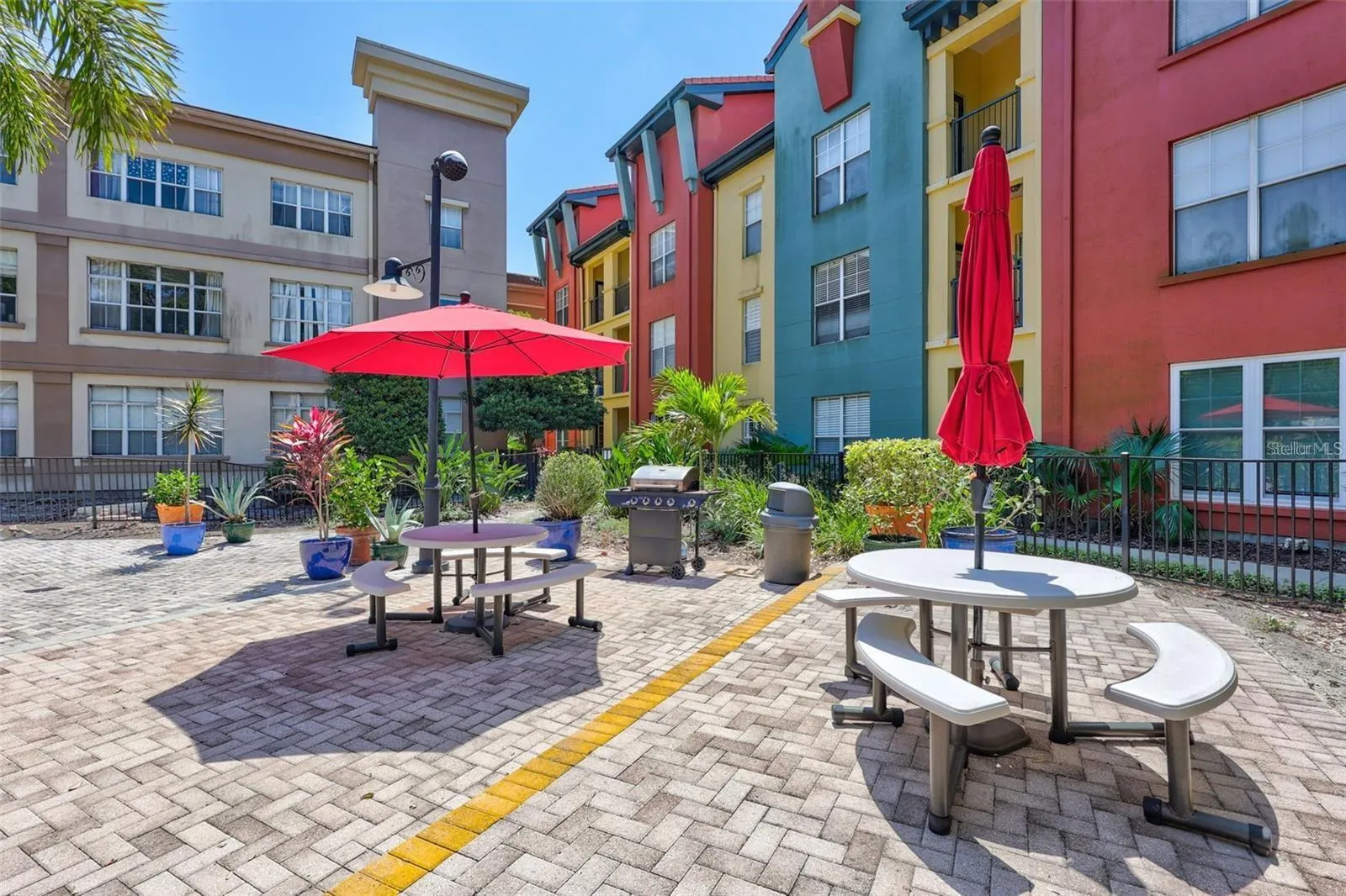 2411 W HORATIO ST #526, #526