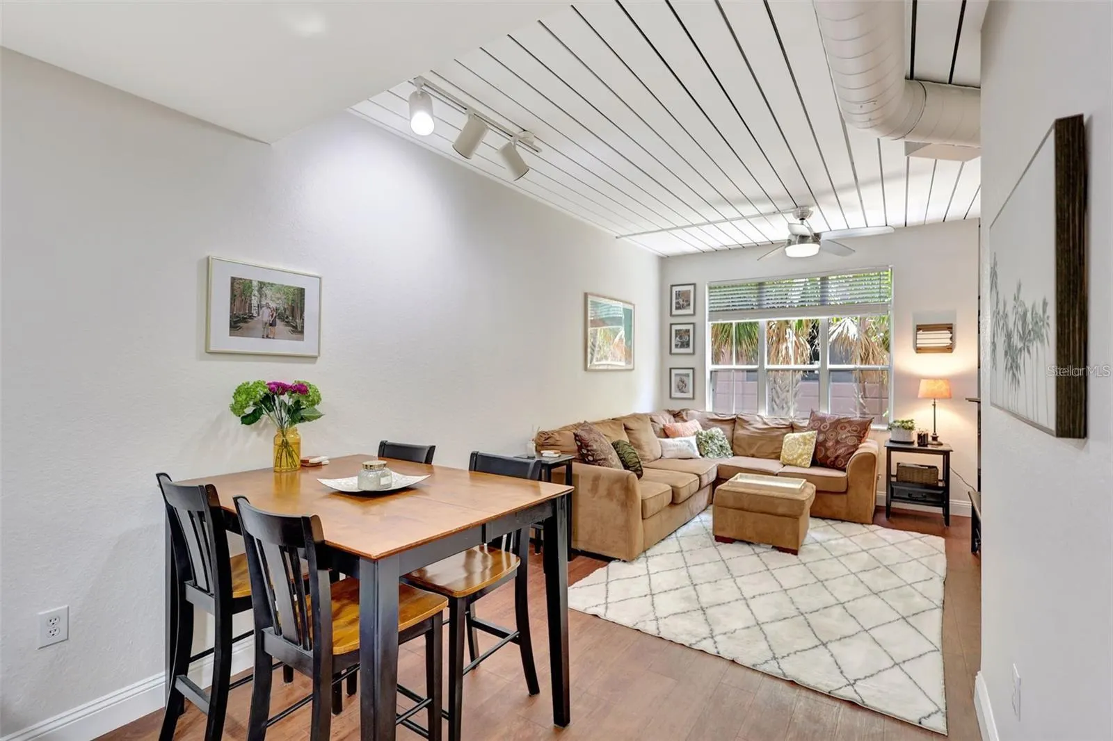 2411 W HORATIO ST #526, #526