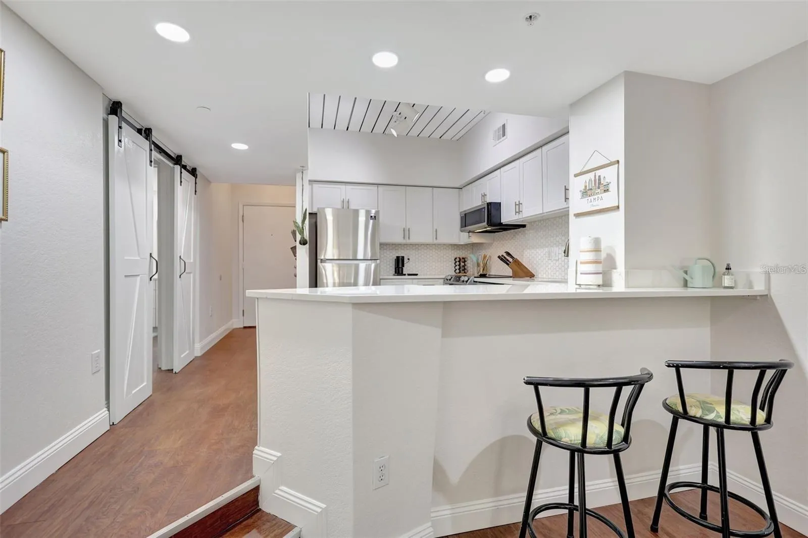 2411 W HORATIO ST #526, #526