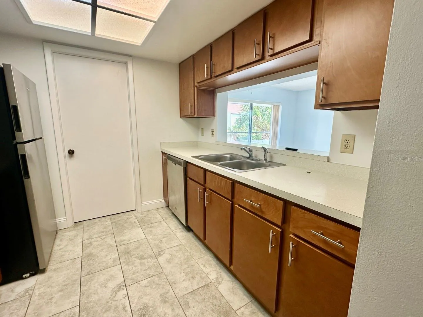 2581 COUNTRYSIDE BLVD #2313, #2313