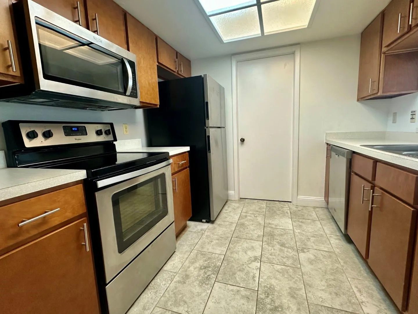 2581 COUNTRYSIDE BLVD #2313, #2313