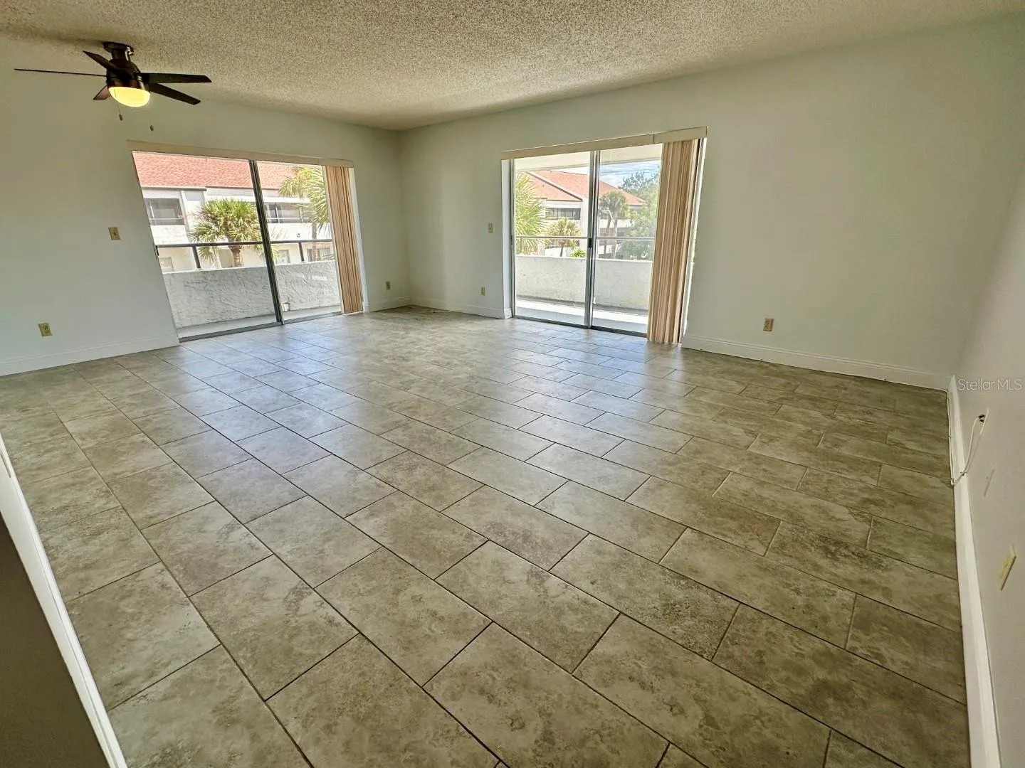 2581 COUNTRYSIDE BLVD #2313, #2313