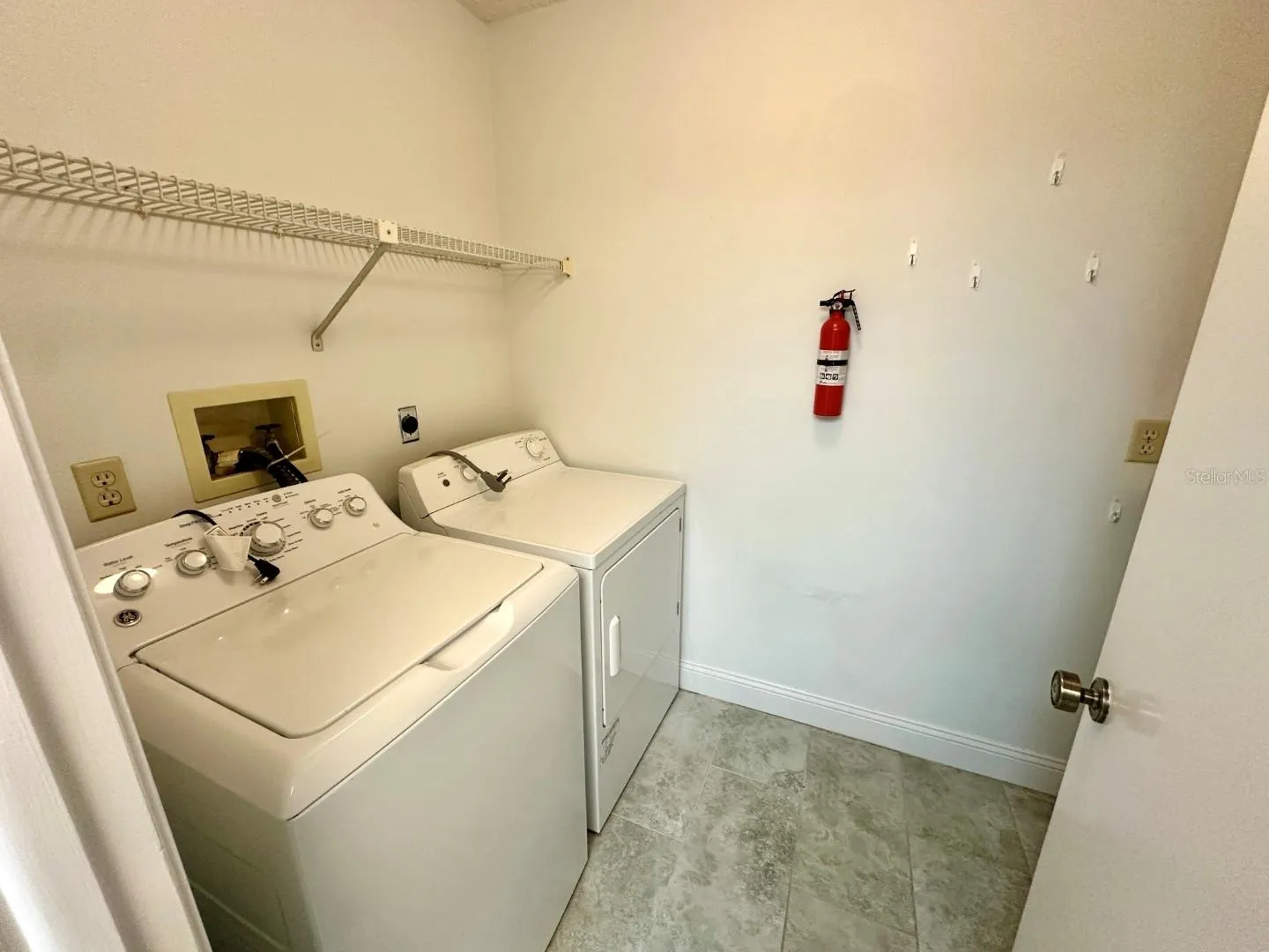 2581 COUNTRYSIDE BLVD #2313, #2313