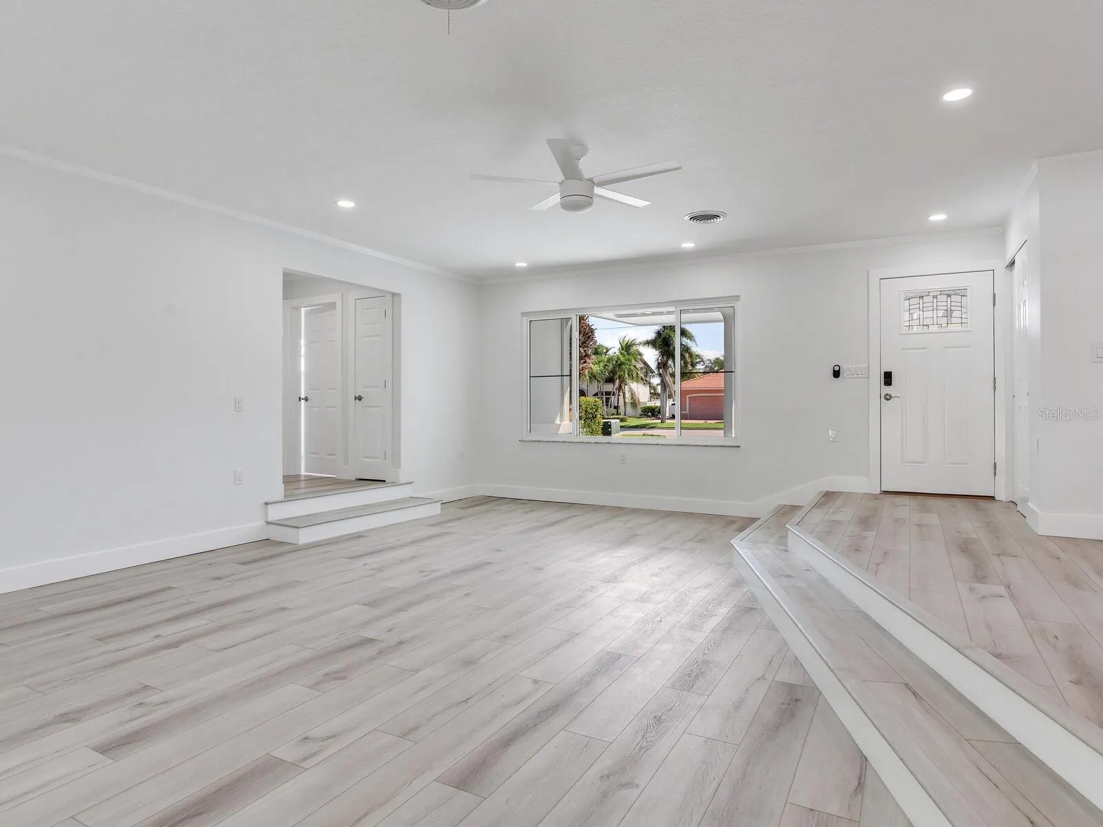 10120 PARADISE BLVD