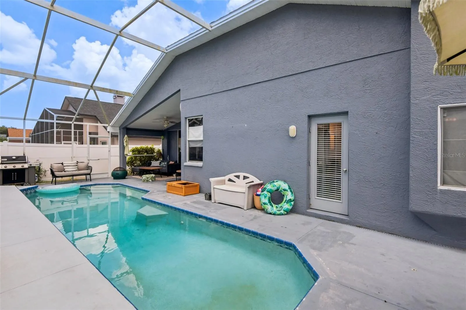 1266 PARADISE LAKE DR