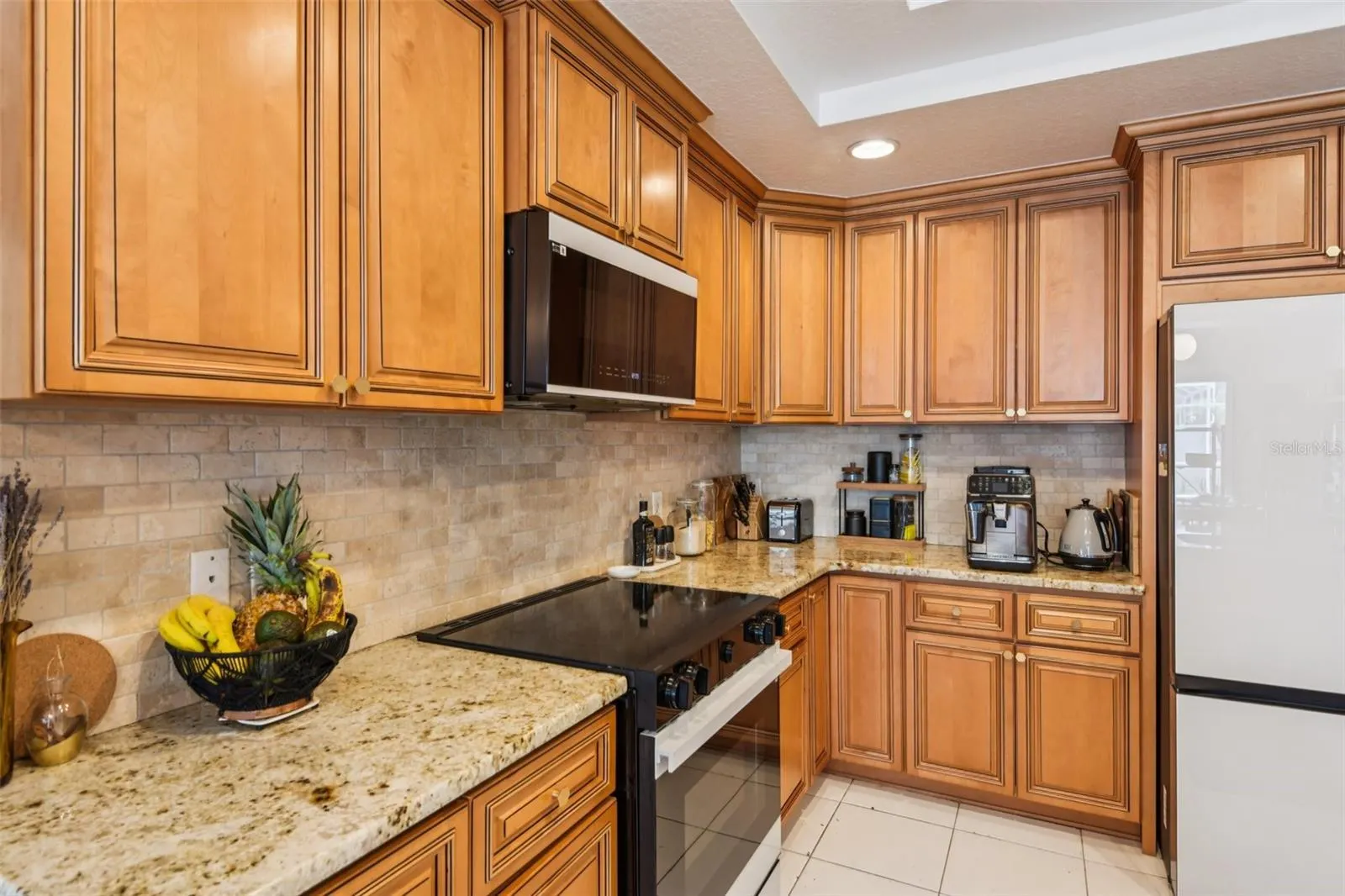 1266 PARADISE LAKE DR