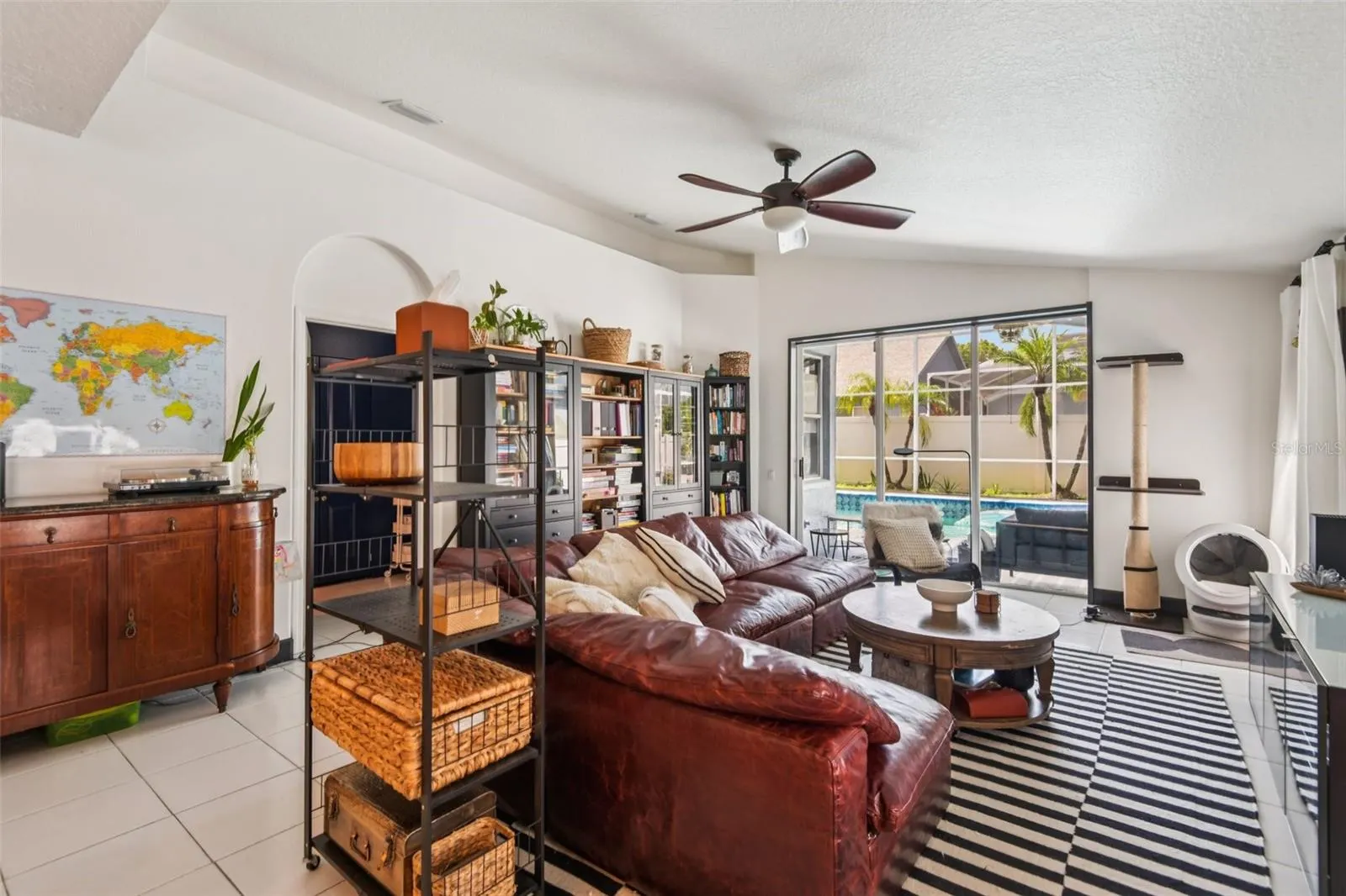1266 PARADISE LAKE DR