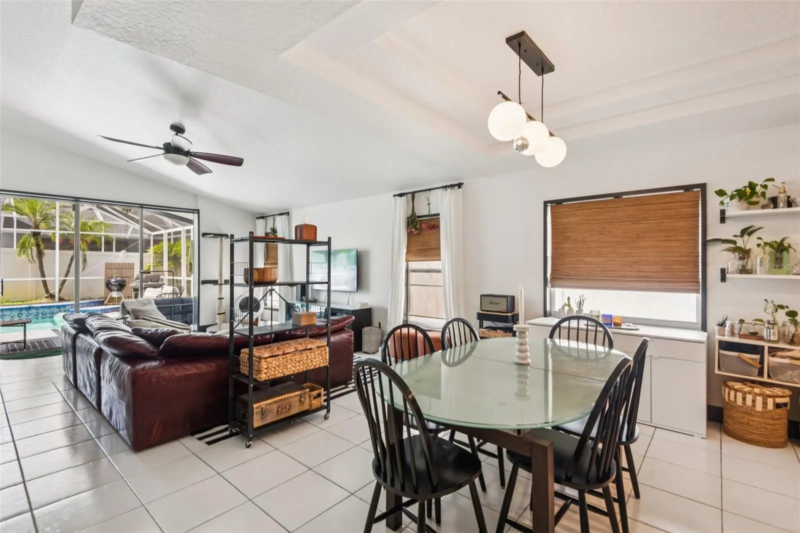 1266 PARADISE LAKE DR
