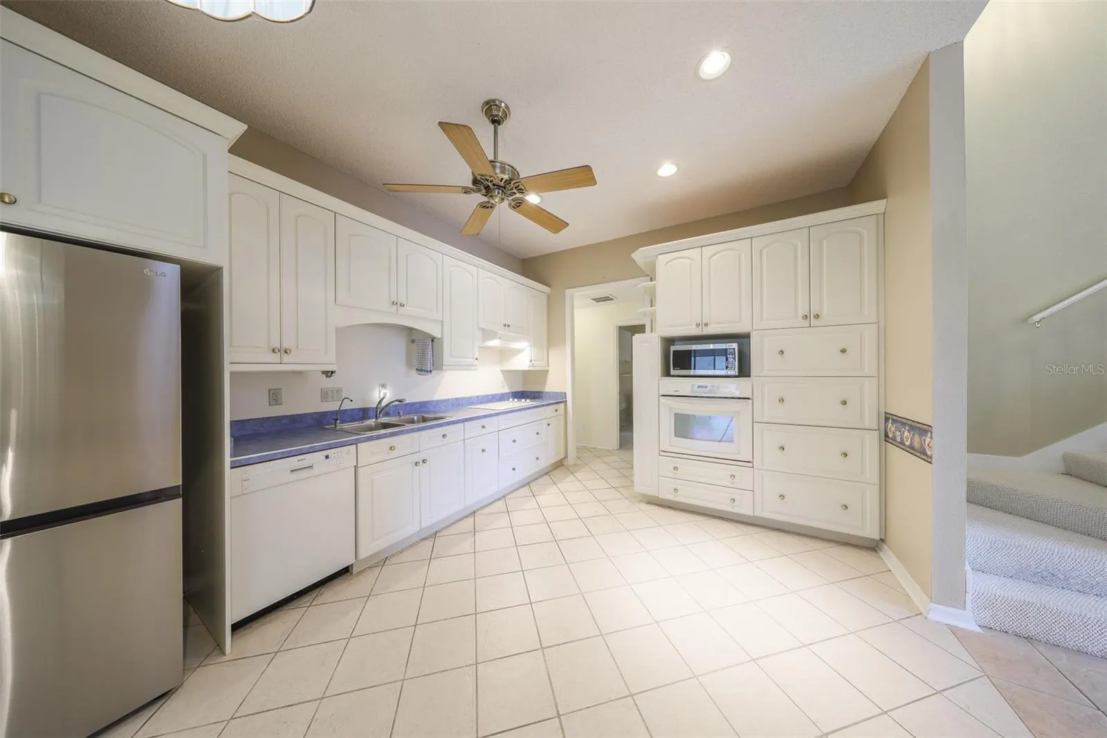 1117 MCDANIEL ST #301, #301