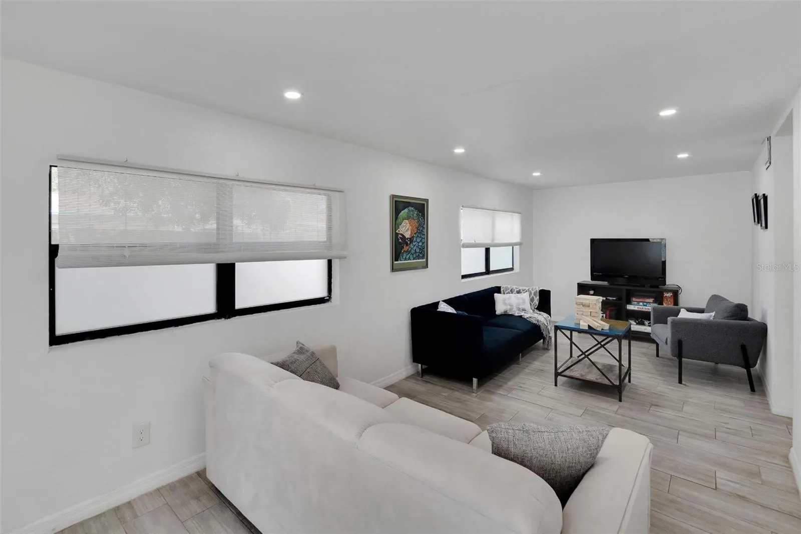 4731 W MONTGOMERY AVE
