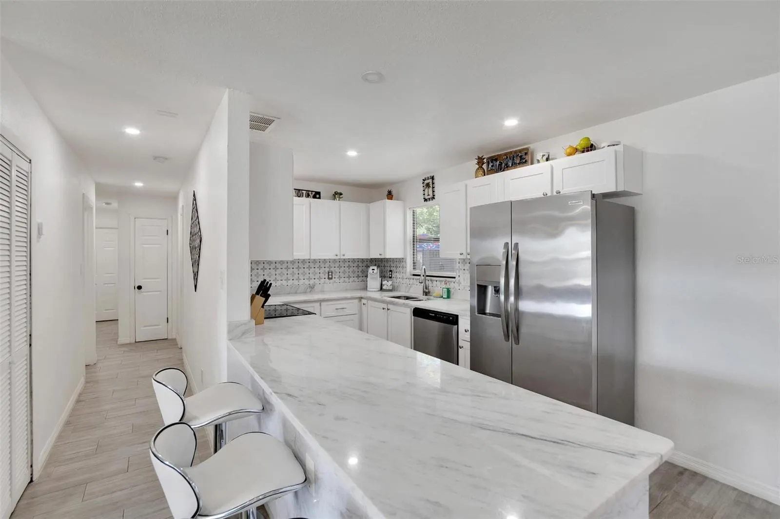 4731 W MONTGOMERY AVE